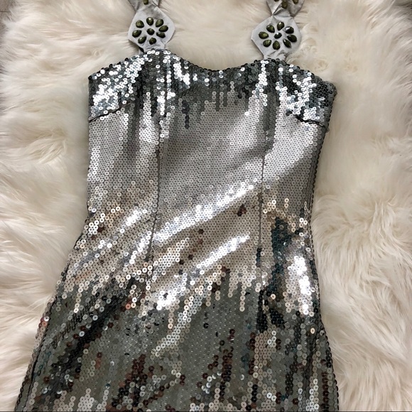 Sequined silver gradient cocktail dress - Picture 6 of 8